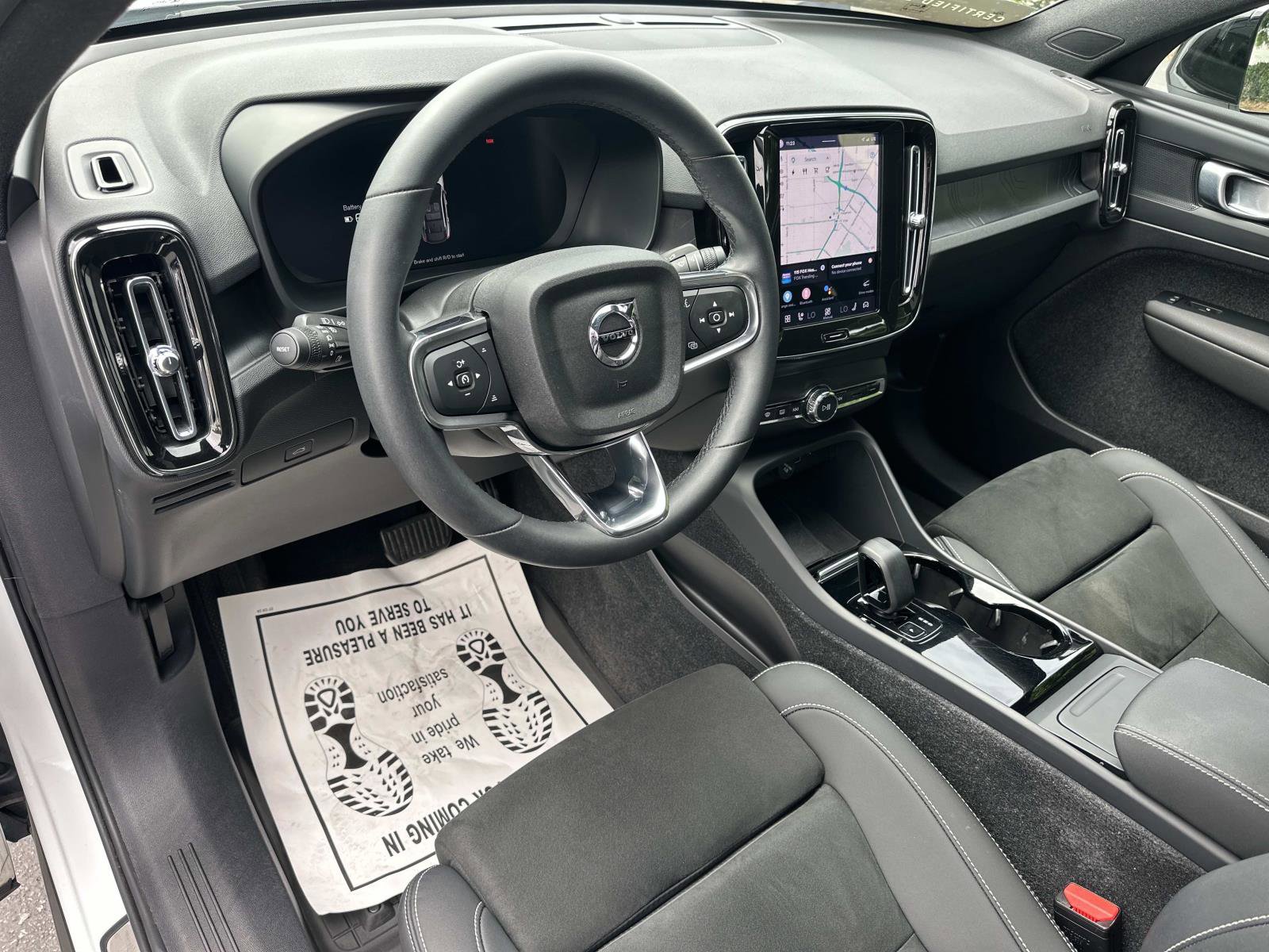 Certified 2023 Volvo C40 P8 Recharge Plus w/ Climate Package AWD/4WD image 9