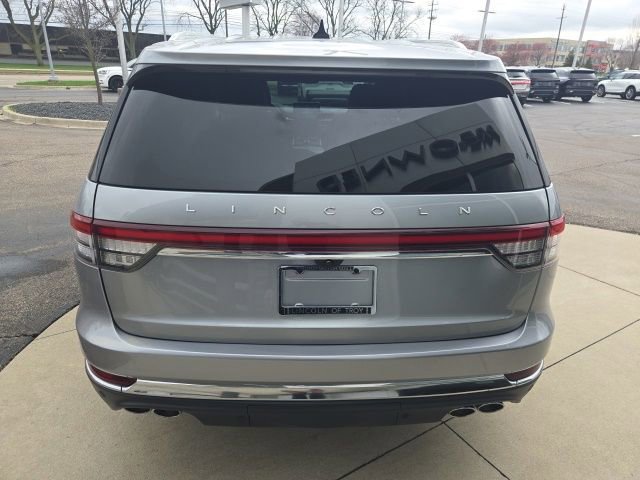 Used 2023 Lincoln Aviator Reserve w/ Equipment Group 201A image 17