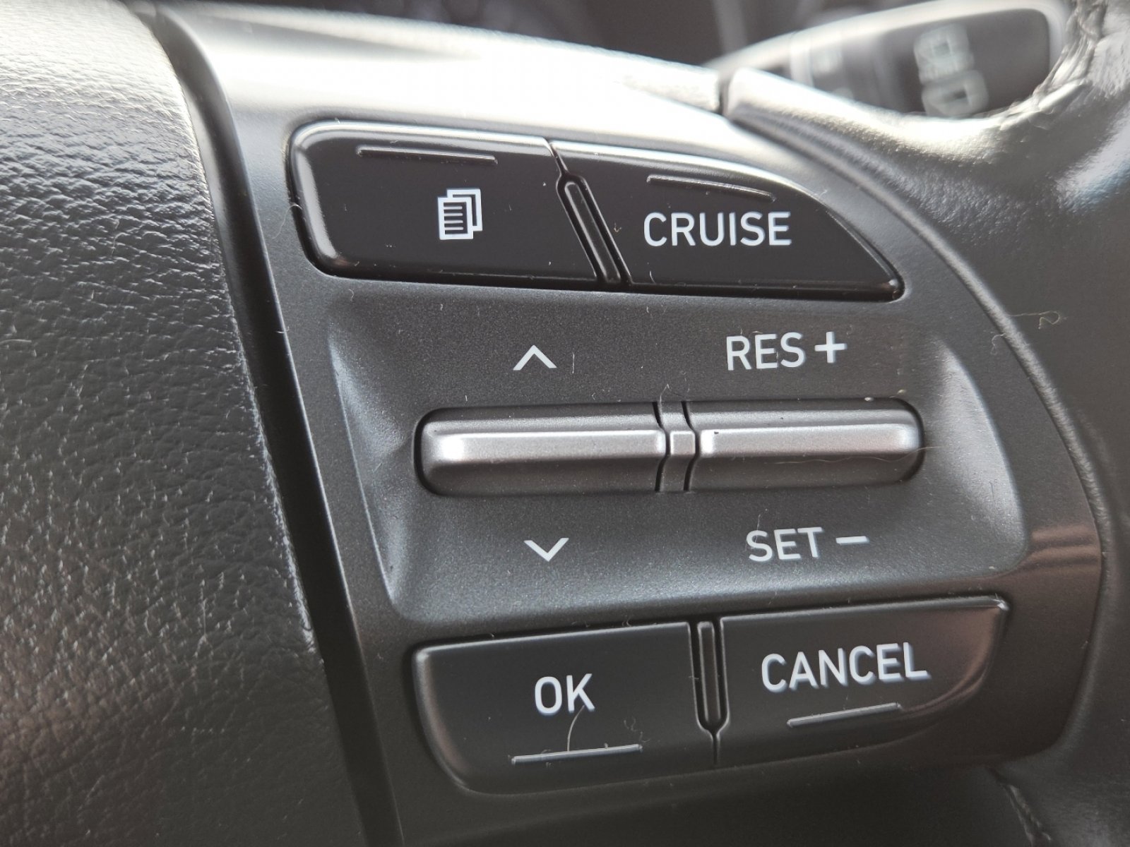 Used 2019 Hyundai Kona SEL image 9