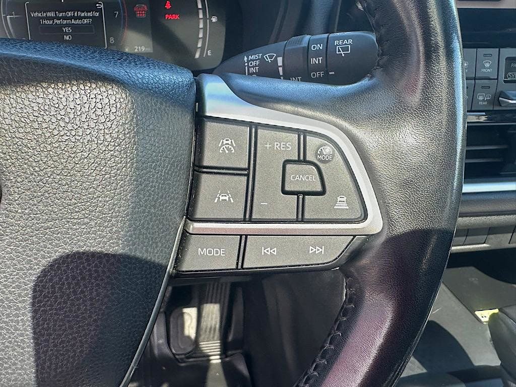 Used 2024 Toyota Grand Highlander AWD image 21