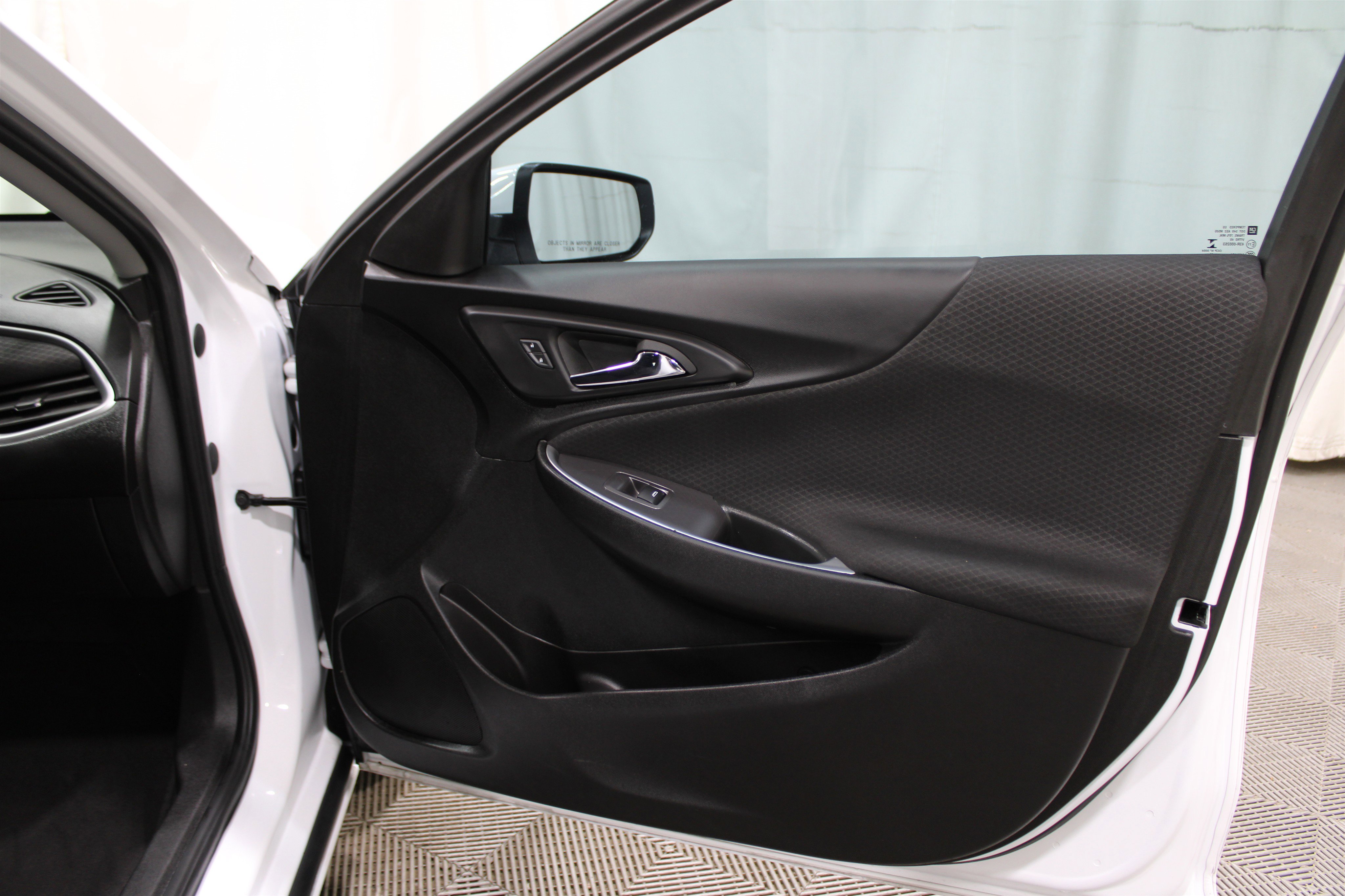 Used 2024 Chevrolet Malibu LT image 29