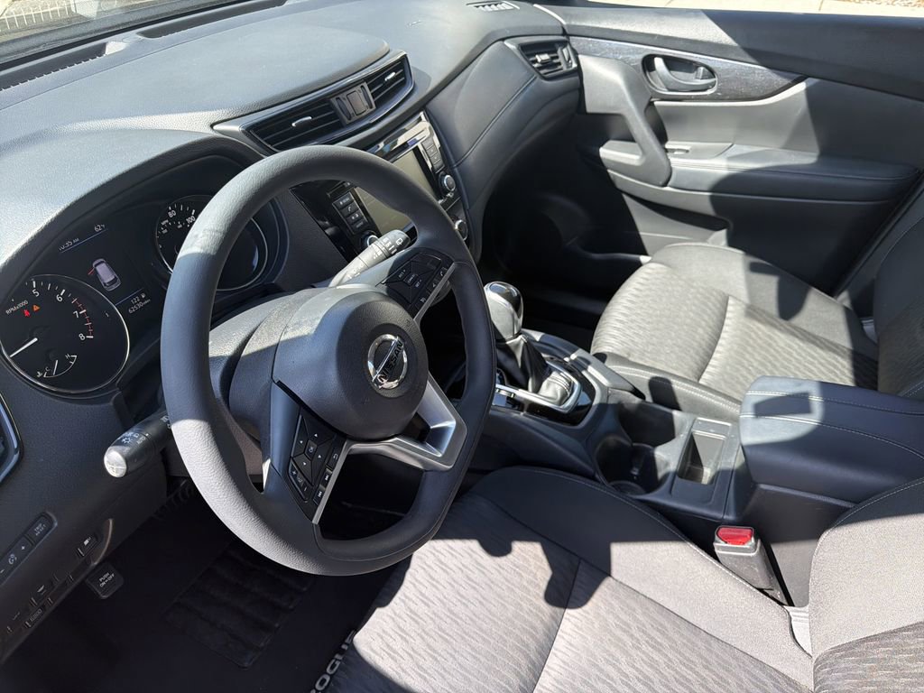Used 2019 Nissan Rogue S image 10