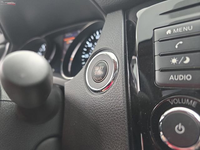 Used 2020 Nissan Rogue SV image 36