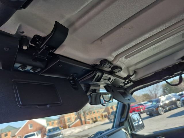 Used 2024 Jeep Wrangler Sport AWD/4WD image 25
