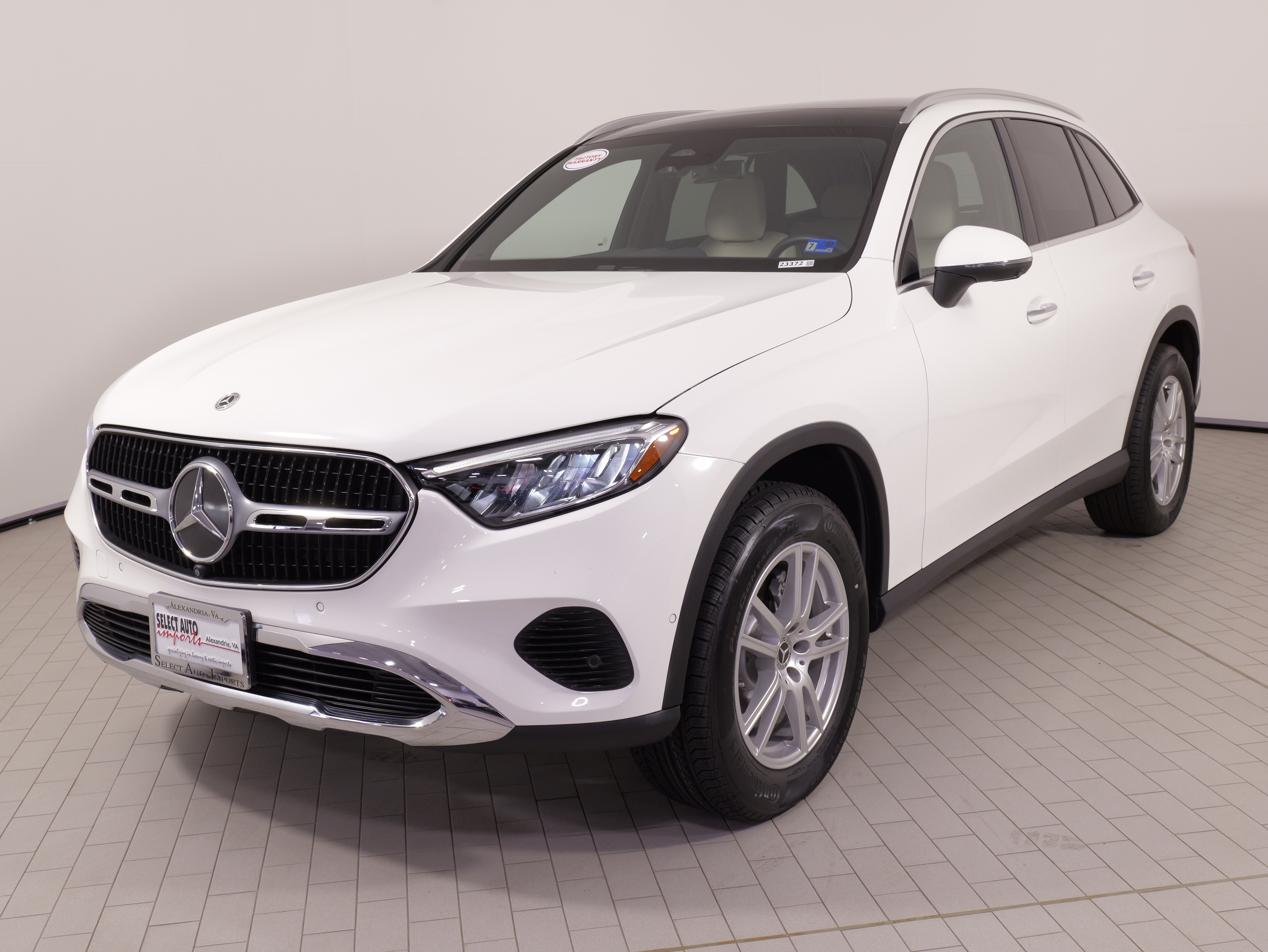 Used 2023 Mercedes-Benz GLC 300 4MATIC image 4
