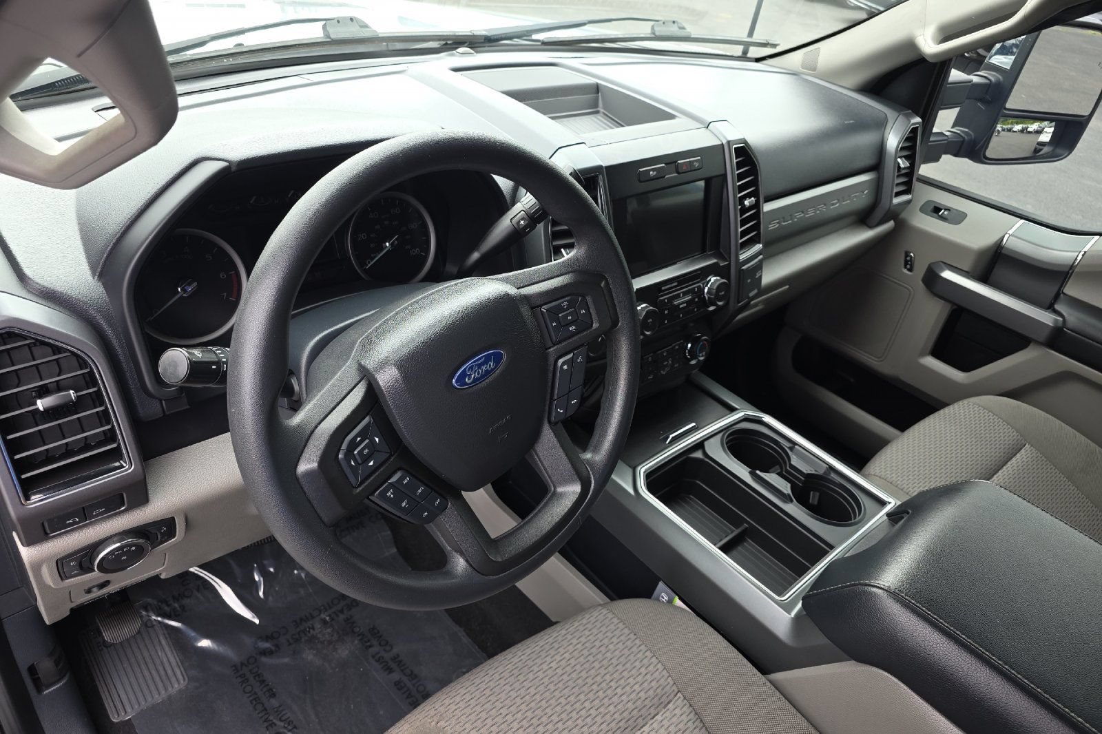 Used 2022 Ford F350 XLT w/ XLT Premium Package AWD/4WD image 9