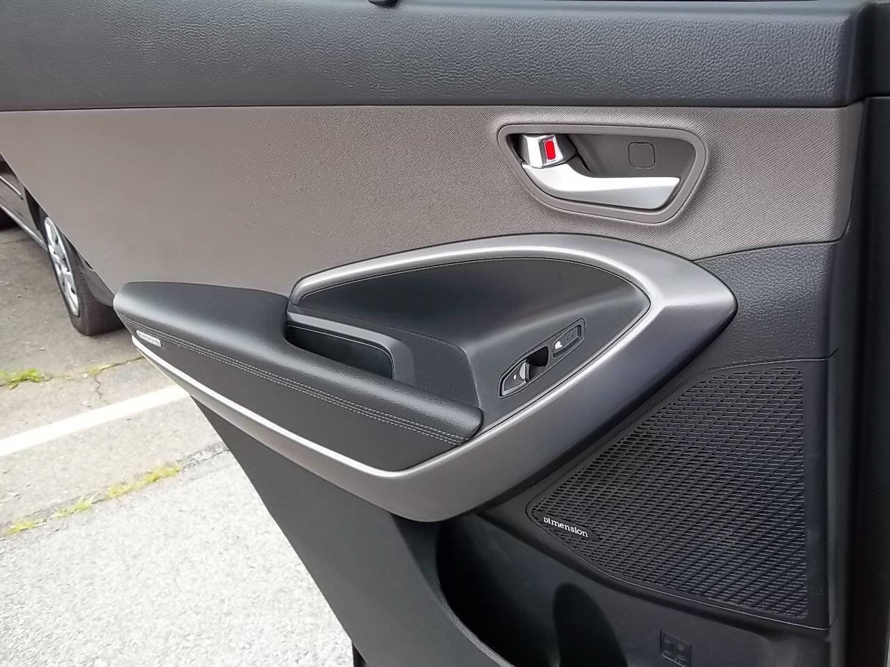 Used 2013 Hyundai Santa Fe Sport w/ Technology Pkg FWD image 12
