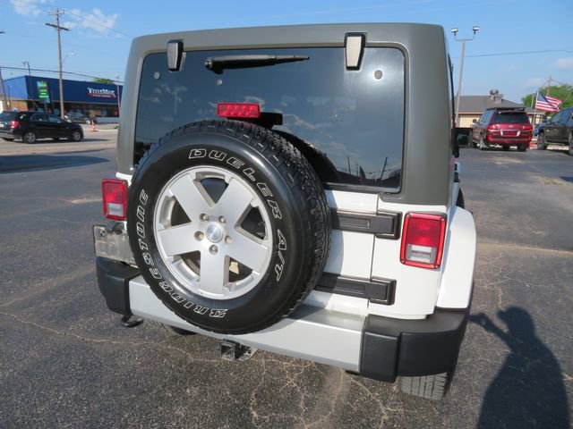 Used 2010 Jeep Wrangler Unlimited Sahara w/ Dual Top Group AWD/4WD image 6