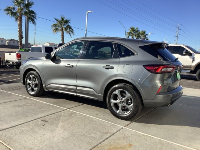 Used 2023 Ford Escape ST-Line image 6