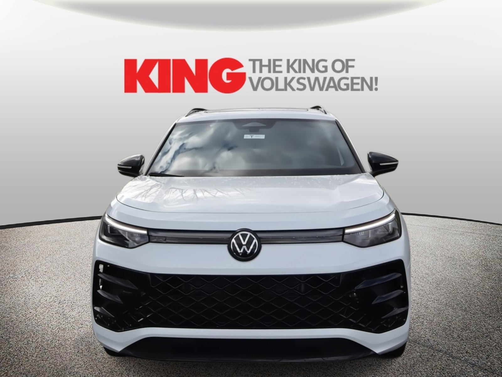 New 2026 Volkswagen Tiguan SE R-Line image 9