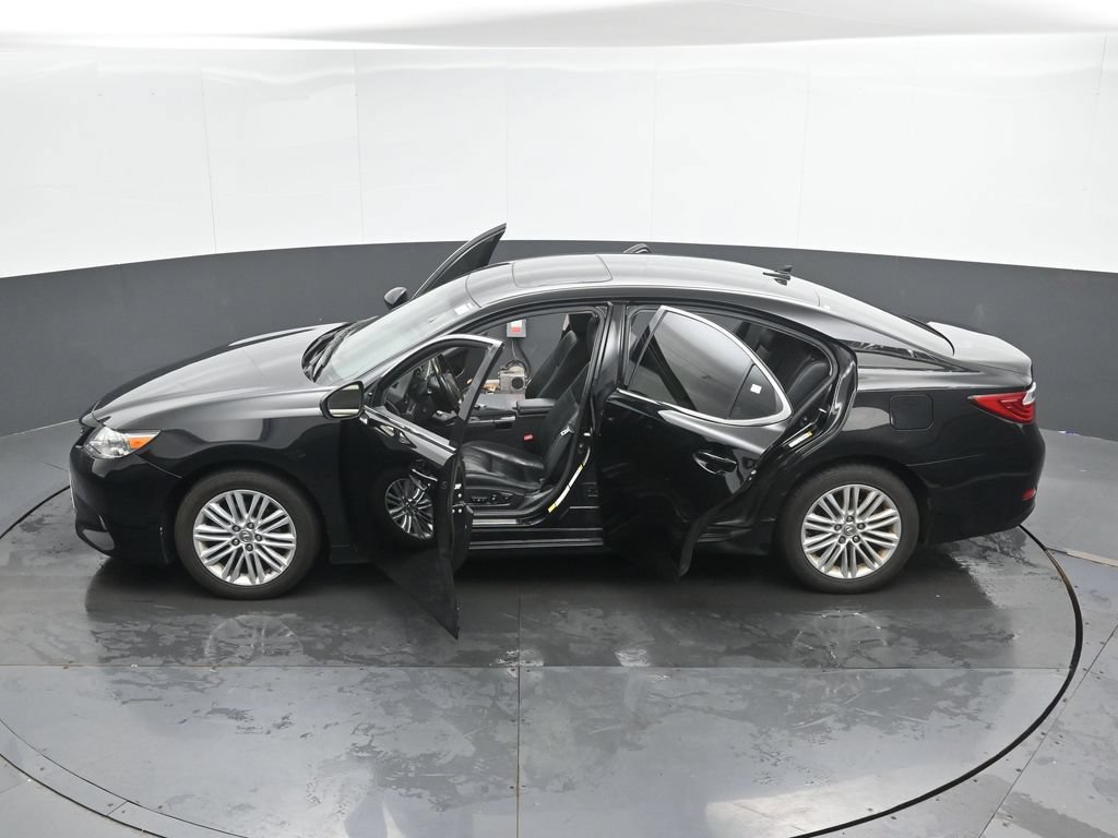 Used 2013 Lexus ES 350 w/ Luxury Pkg FWD image 48