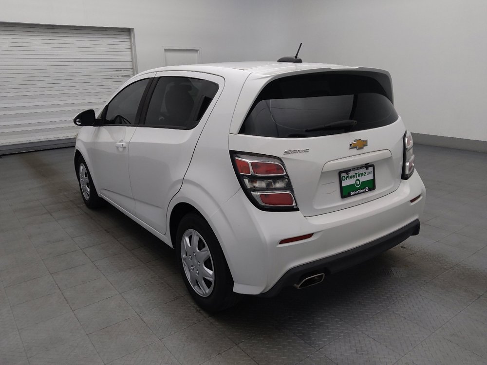 Used 2018 Chevrolet Sonic LT FWD image 5