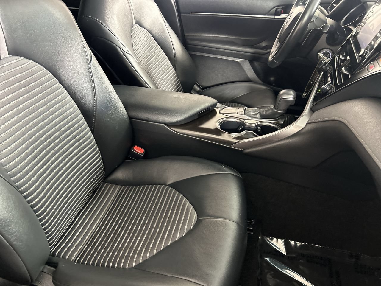 Used 2024 Toyota Camry SE FWD image 26