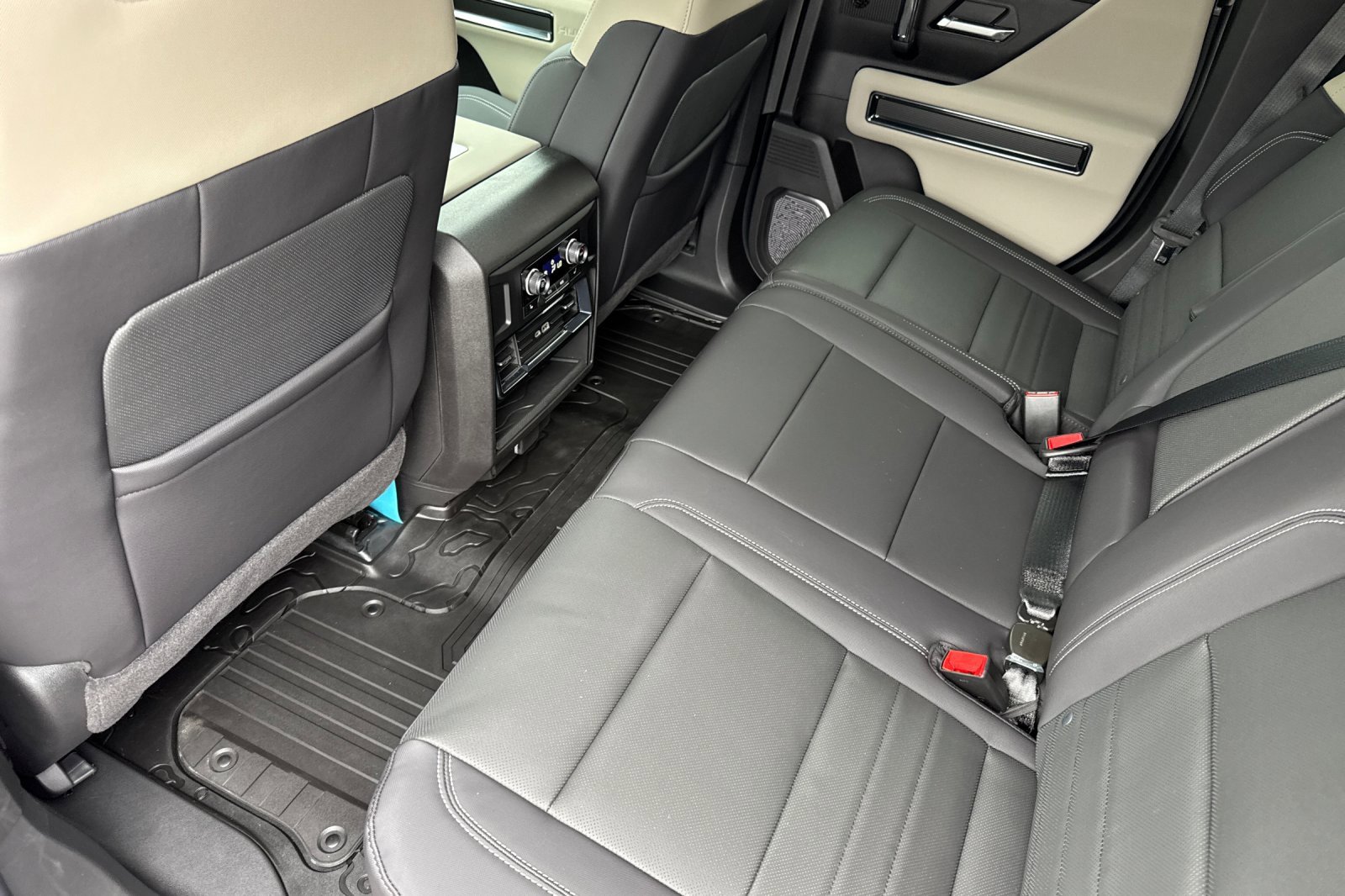 New 2026 GMC Hummer EV SUV image 13