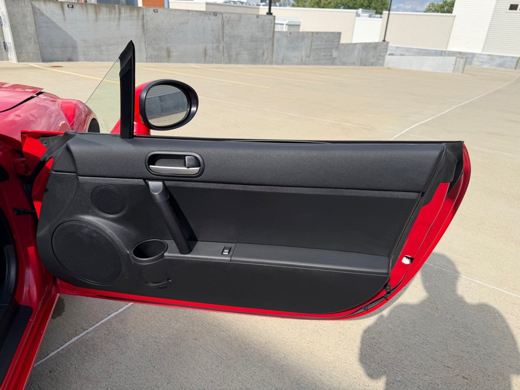 Used 2008 MAZDA MX-5 Miata Touring RWD image 19