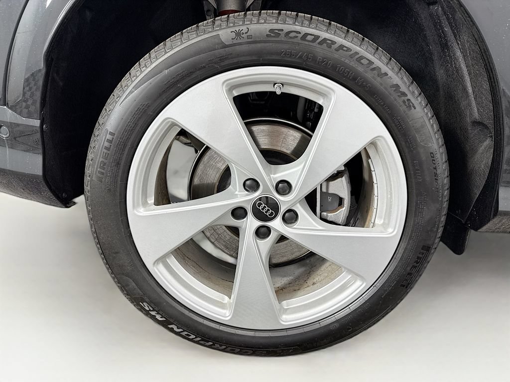 Used 2025 Audi Q5 Premium Plus w/ Premium Plus AWD/4WD image 33