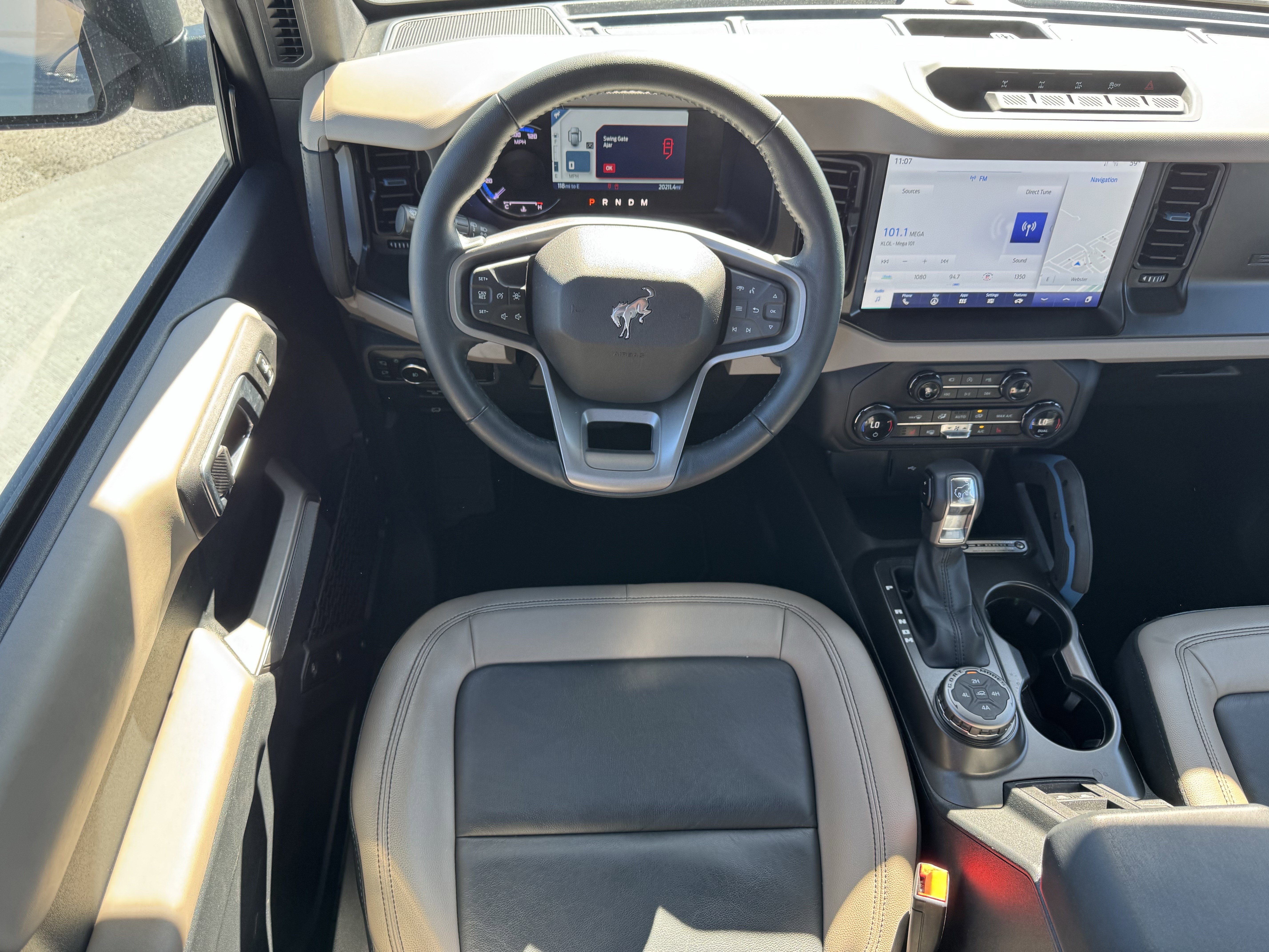 Used 2023 Ford Bronco Wildtrak image 15