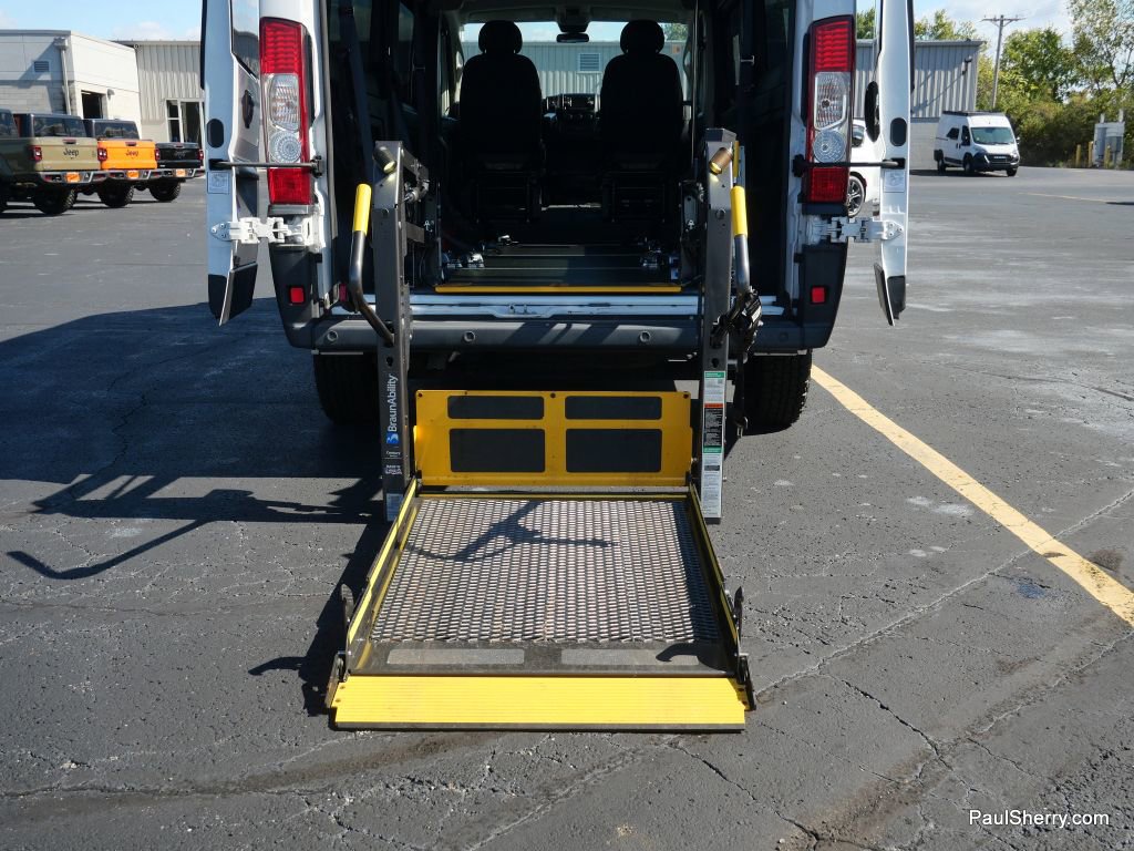 Used 2020 RAM ProMaster 2500 w/ Premium Appearance Group image 8