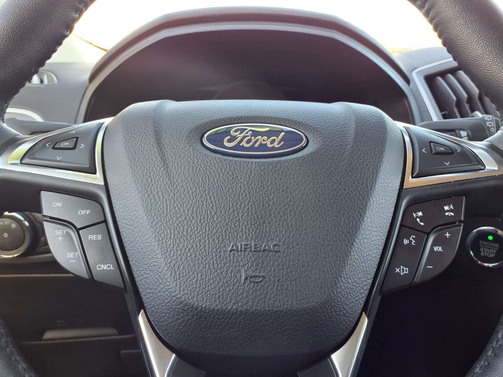 Used 2024 Ford Edge SEL w/ Convenience Package image 16