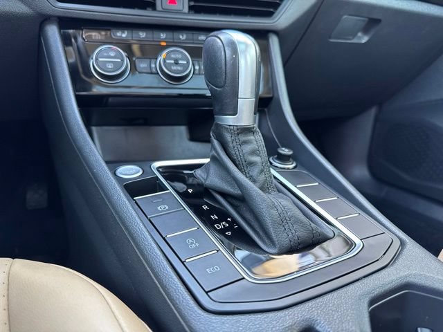 Used 2019 Volkswagen Jetta SE w/ Cold Weather Package FWD image 16