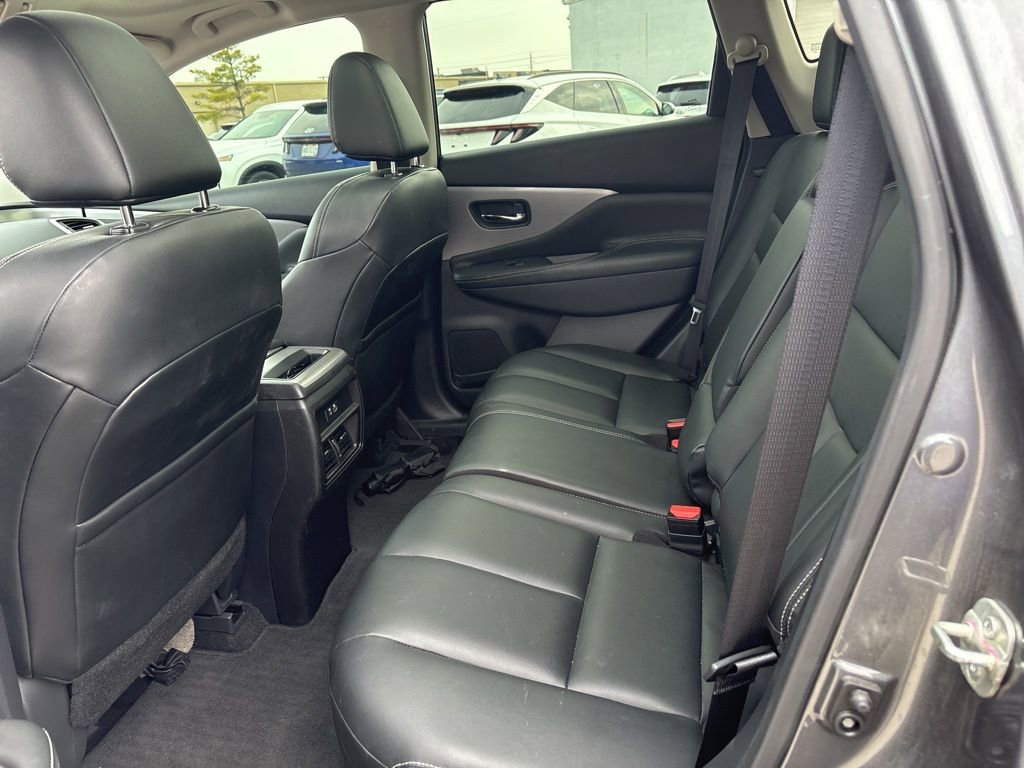 Used 2020 Nissan Murano SV w/ Premium Package image 9