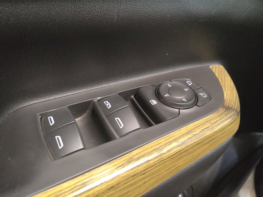 Used 2019 GMC Acadia Denali w/ Technology Package AWD/4WD image 27