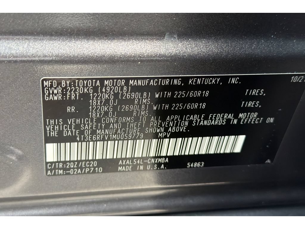 Certified 2021 Toyota RAV4 XSE w/ XSE Grade Weather Package AWD/4WD image 32