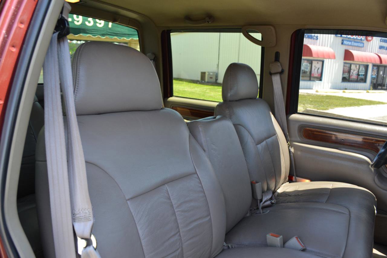 Used 1998 GMC Sierra 3500 4x4 Crew Cab w/ Marketing Option Pkg 3 image 29