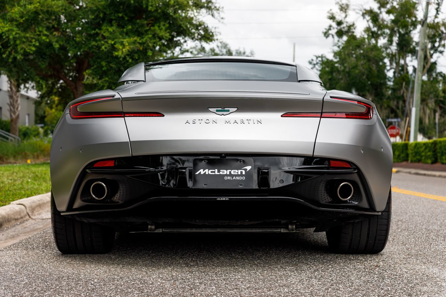 Used 2024 Aston Martin DB12 Coupe RWD image 11