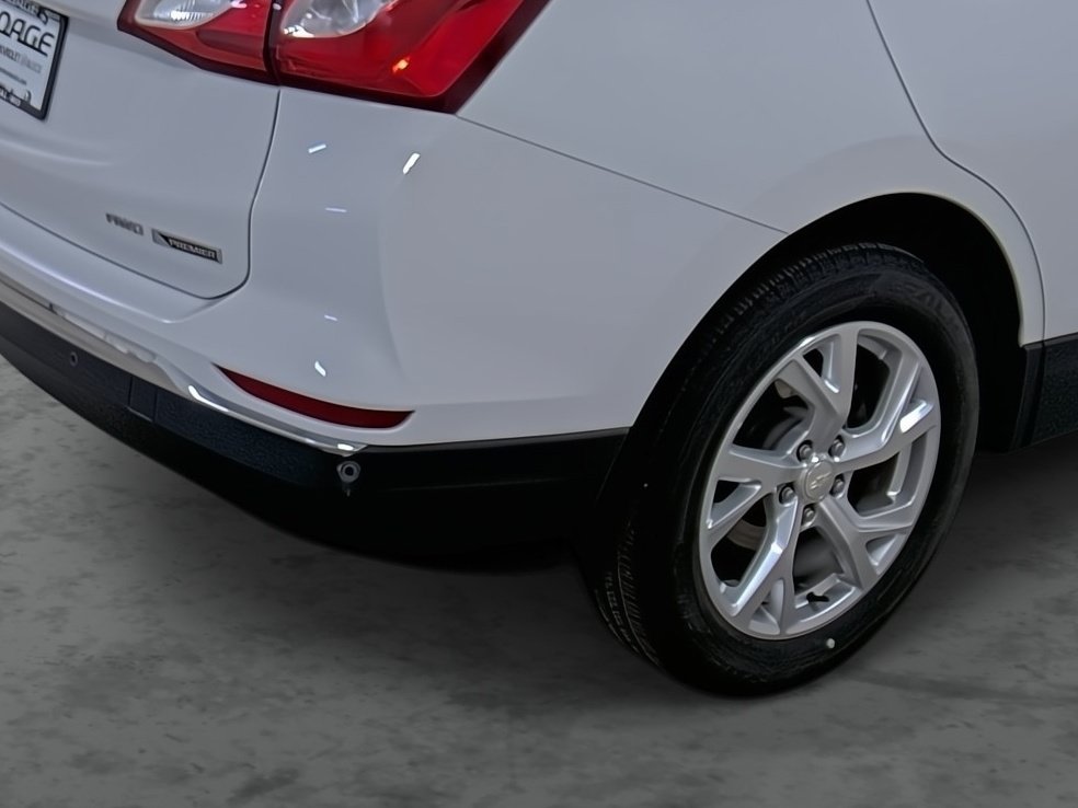 Used 2018 Chevrolet Equinox Premier AWD/4WD image 12