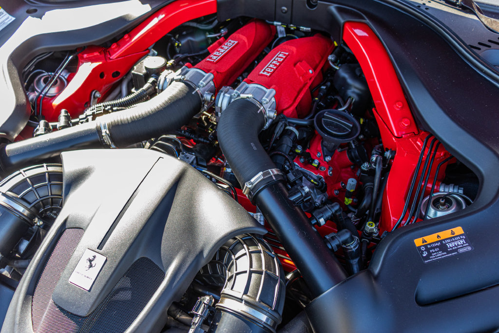 Certified 2025 Ferrari Roma Spider RWD image 58