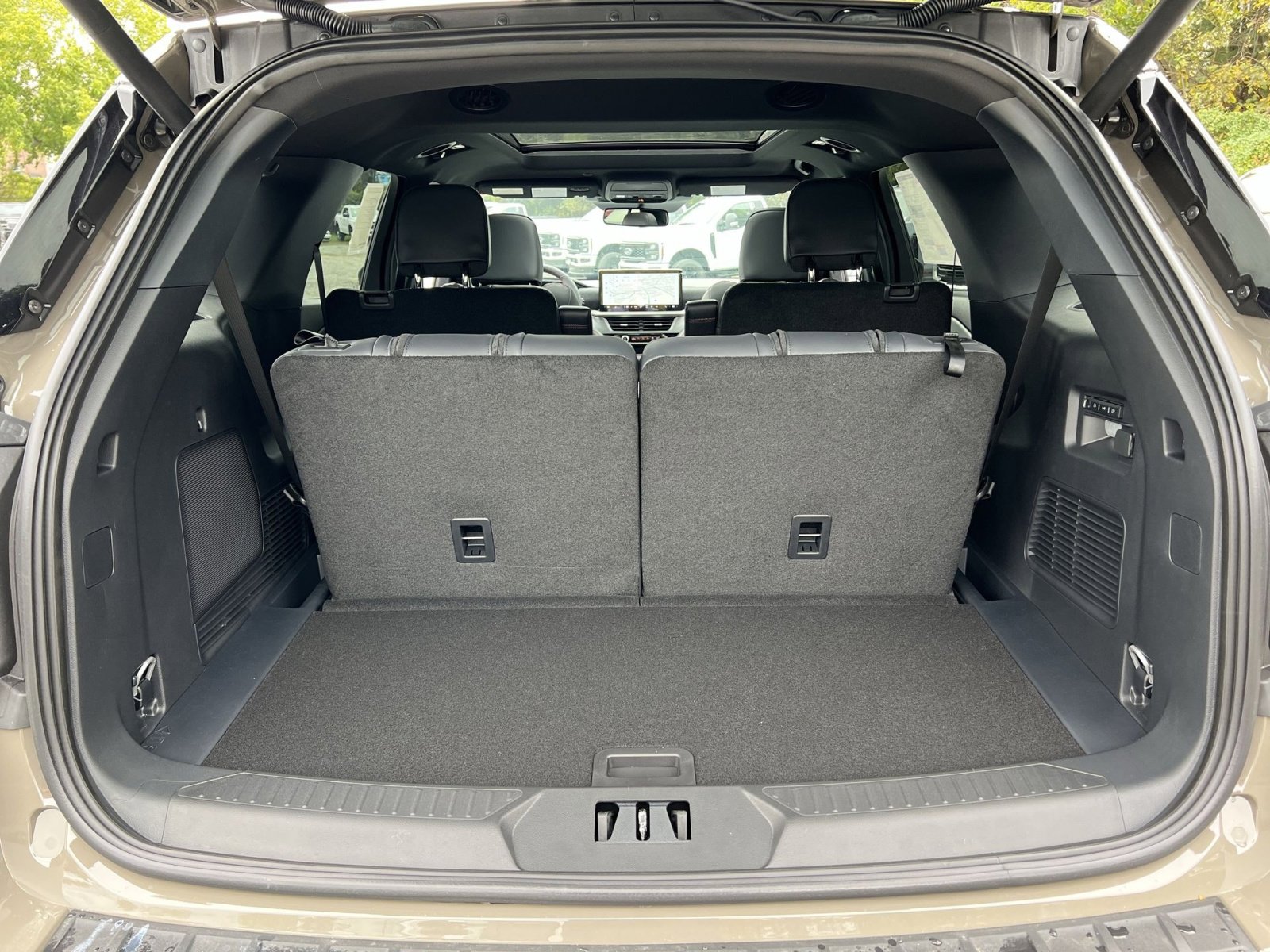 New 2026 Ford Explorer ST w/ Sun And Sound Package image 27