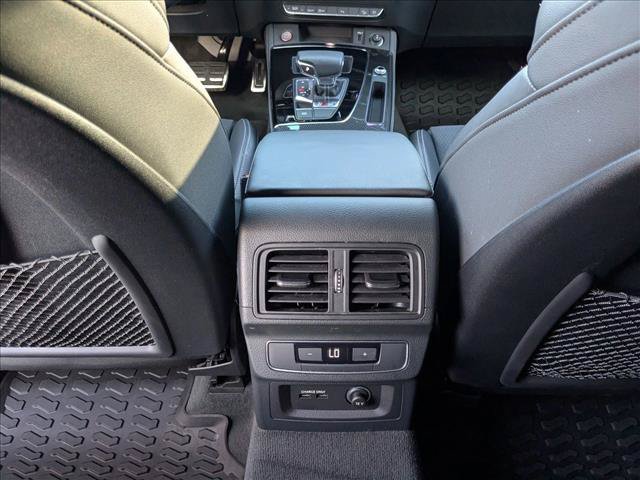 Used 2022 Audi SQ5 Premium Plus w/ Premium Plus Package AWD/4WD image 19