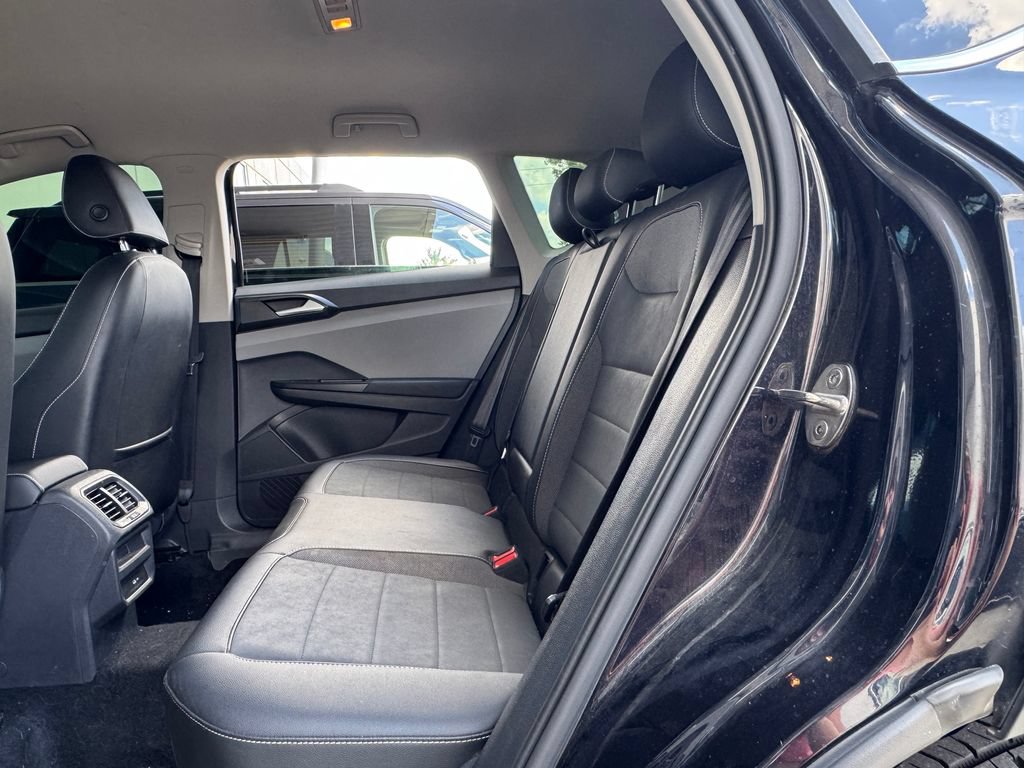 Used 2022 Volkswagen Taos SE AWD/4WD image 25