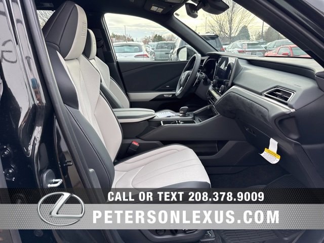 New 2026 Lexus TX 500h AWD image 11