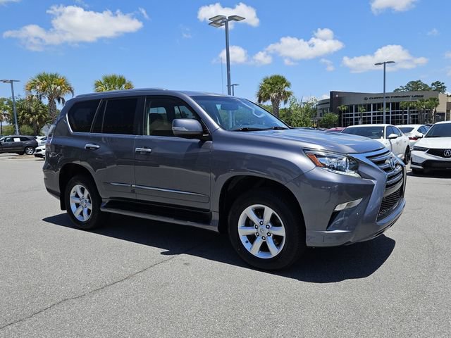Used 2017 Lexus GX 460 w/ Navigation Package AWD/4WD image 2