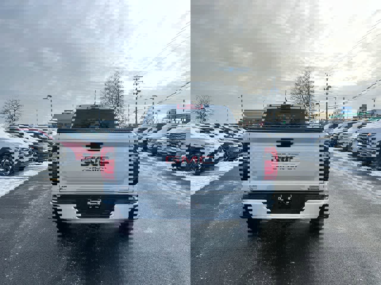 Used 2024 GMC Canyon Elevation w/ Convenience Package image 12