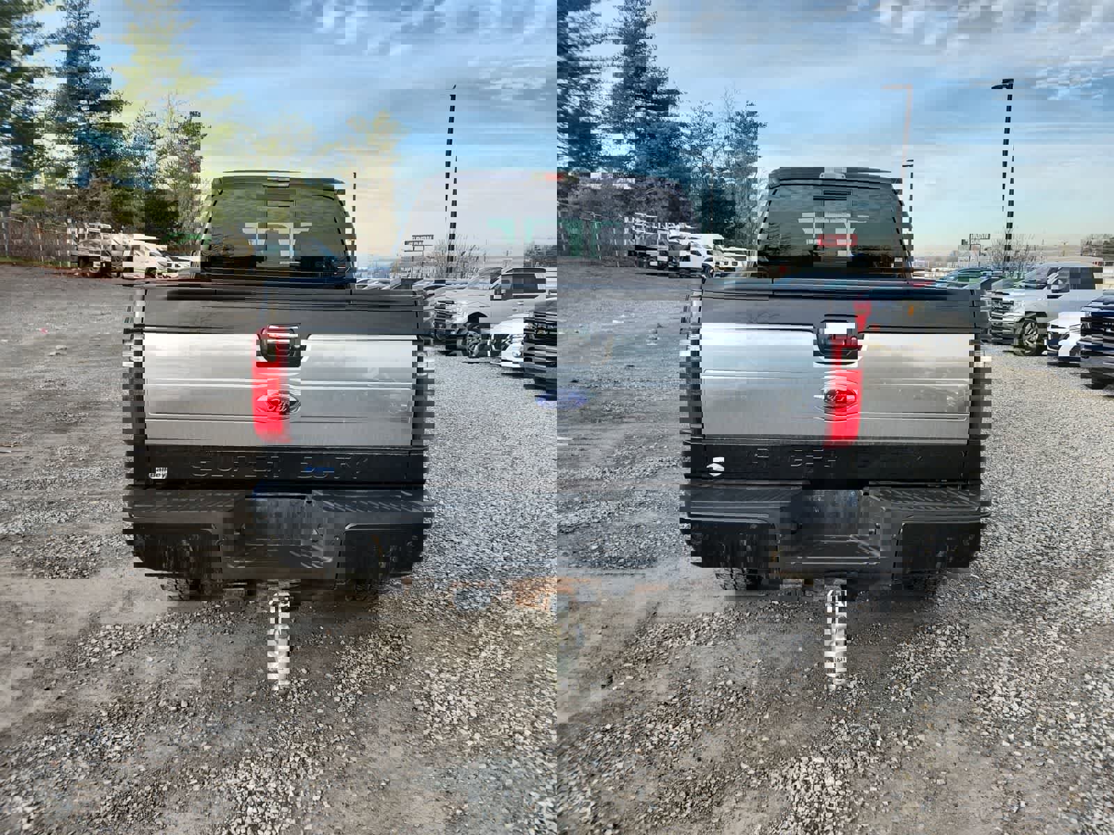 Used 2015 Ford F250 Platinum w/ FX4 Off-Road Package image 4