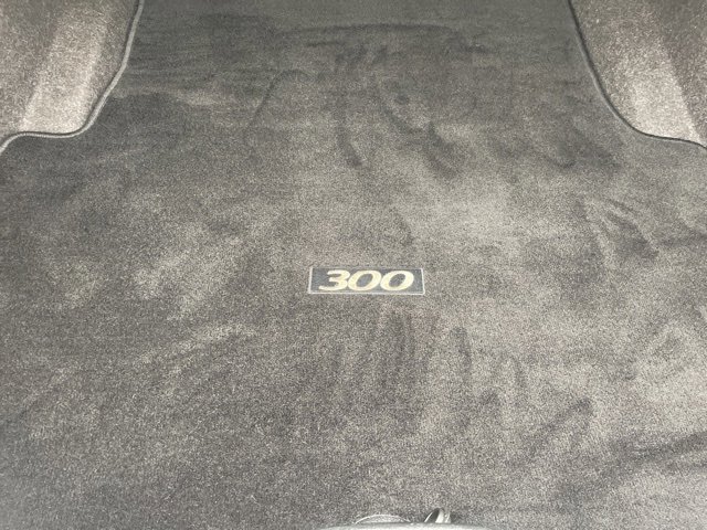 Used 2014 Chrysler 300 C image 61