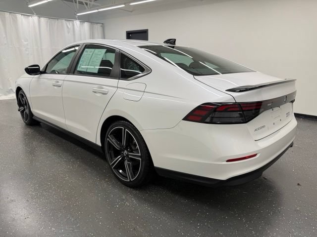 Used 2024 Honda Accord Sport image 4