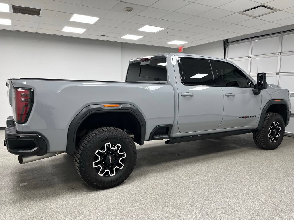 Used 2024 GMC Sierra 2500 AT4X AWD/4WD image 11
