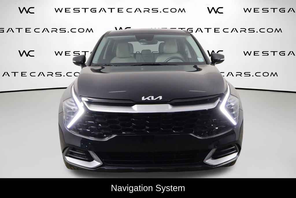 Used 2025 Kia Sportage EX image 2
