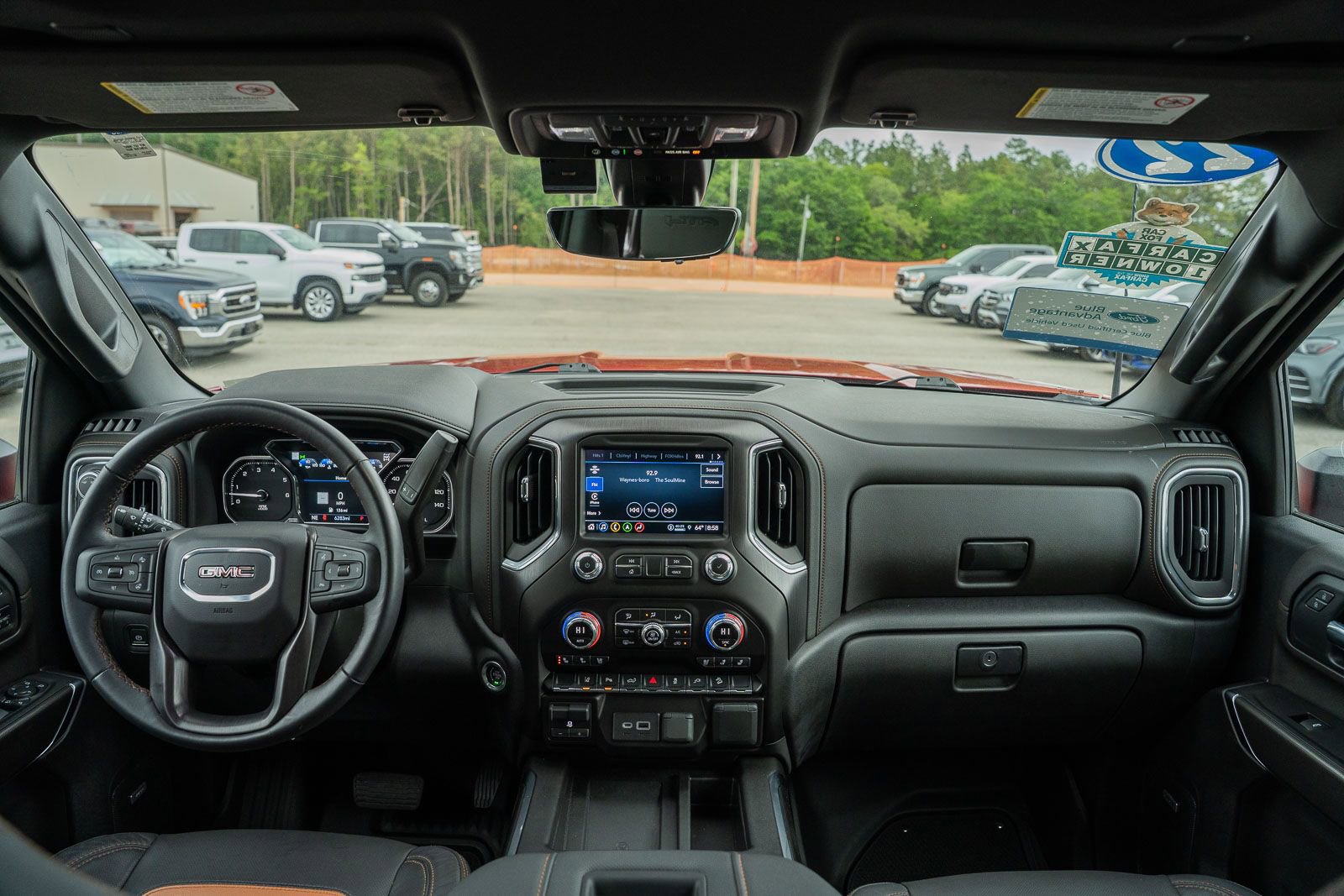 Used 2022 GMC Sierra 2500 AT4 w/ AT4 Premium Plus Package AWD/4WD image 44