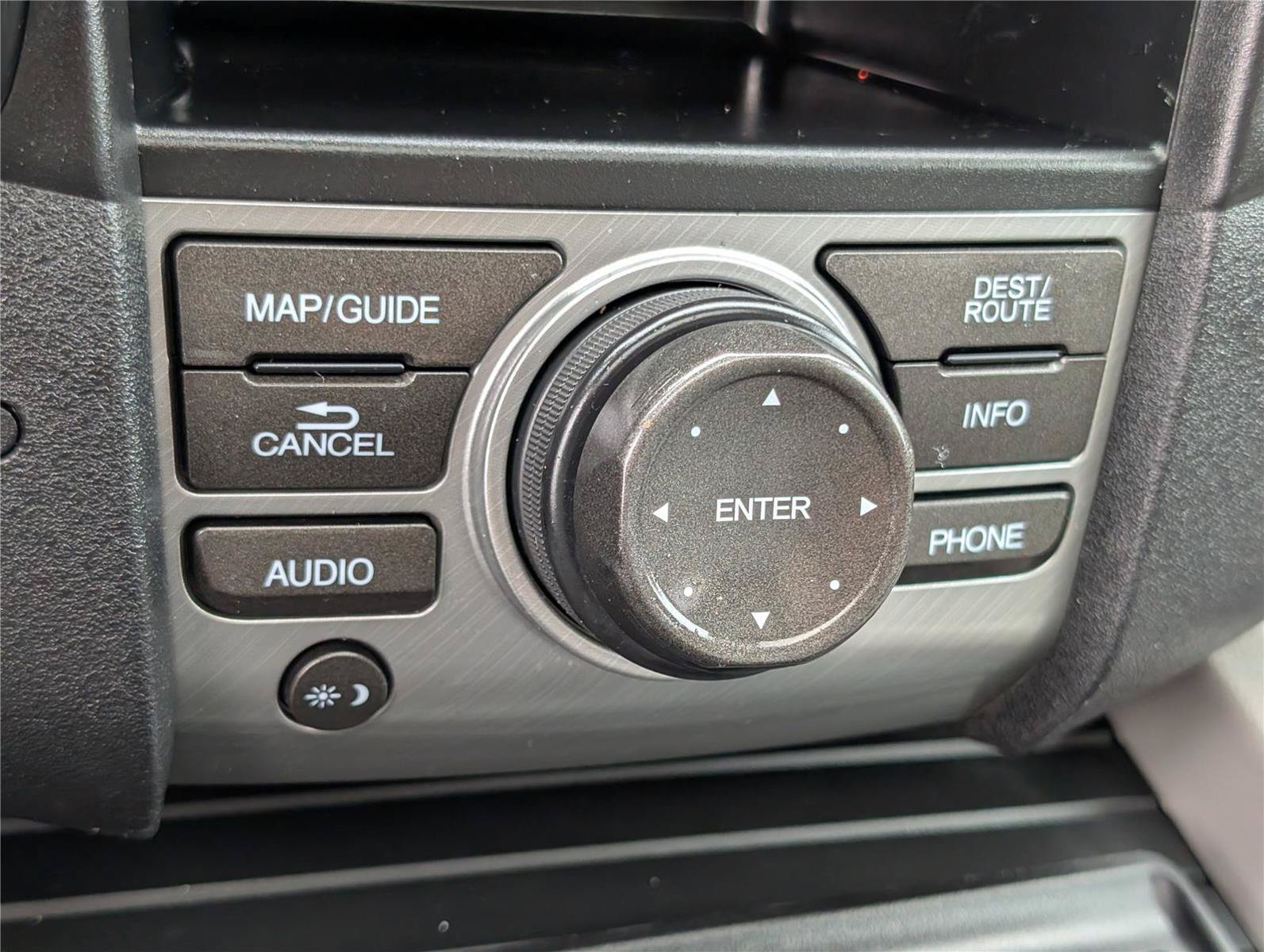 Used 2013 Honda Pilot Touring image 30