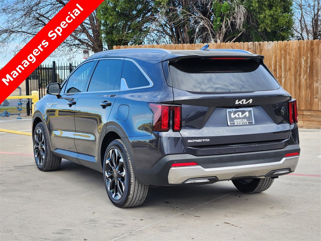 New 2025 Kia Sorento EX w/ Panoramic Sunroof Package image 3