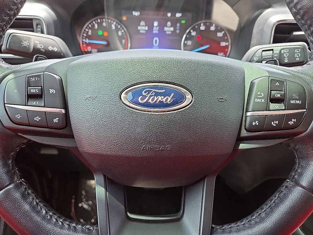 Used 2020 Ford Explorer XLT w/ Equipment Group 202A RWD image 30