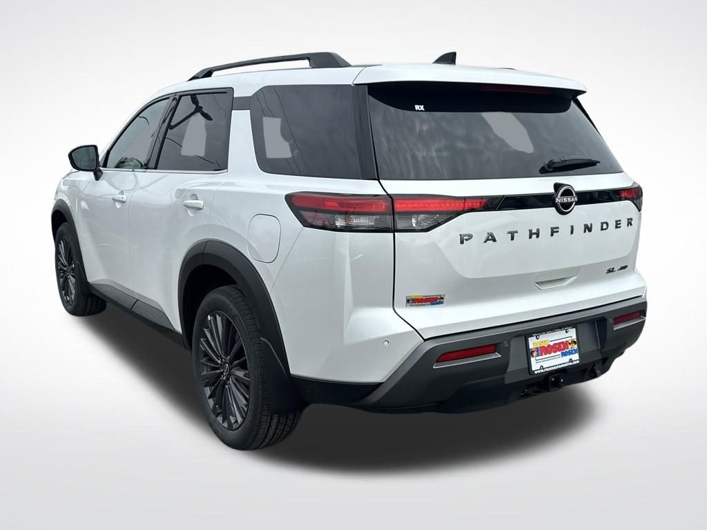 New 2026 Nissan Pathfinder SL image 4