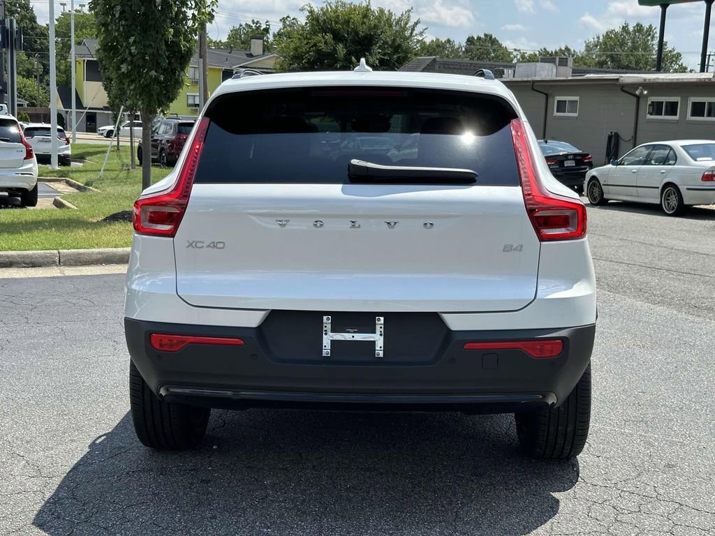 New 2026 Volvo XC40 B4 Plus w/ Protection Package Premier image 20