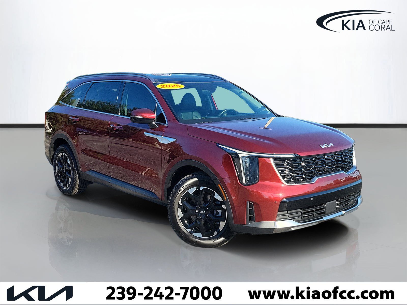 Certified 2025 Kia Sorento S w/ Panoramic Sunroof Package