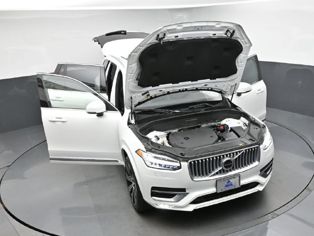 Used 2025 Volvo XC90 B6 Plus w/ Protection Package Premier AWD/4WD image 48